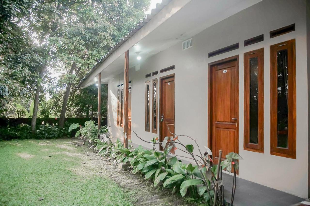 Reddoorz Near Taman Safari 2 Hotel Bogor Exterior photo